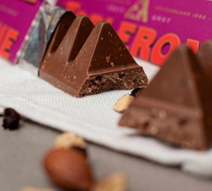 Toblerone Amendoa e Fruta 100gr